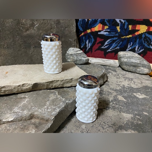 Milk Glass Salt & Pepper Shaker with Textured Studded Scale Pattern - Picture 9 of 11